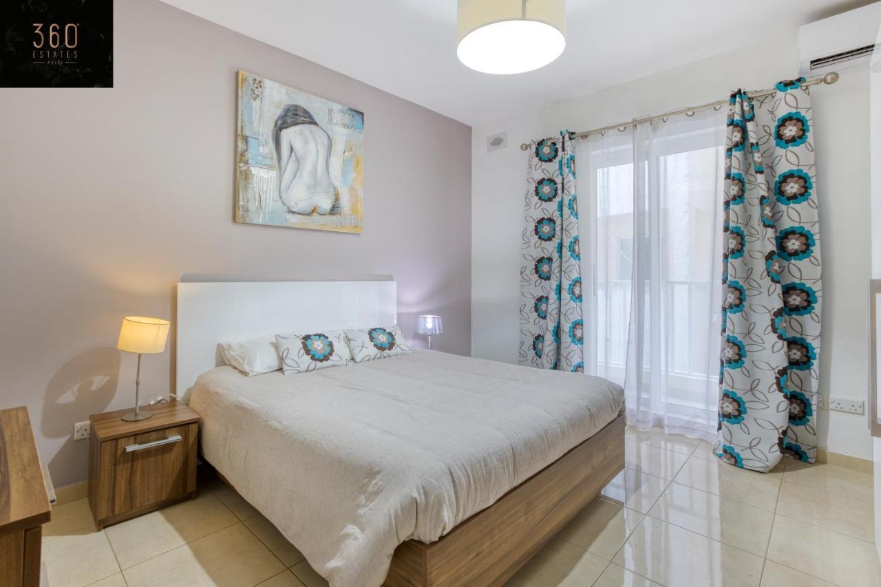 Charming Home Meters From The Seafront With Terrace By 360 Estates St. Paul's Bay Dış mekan fotoğraf