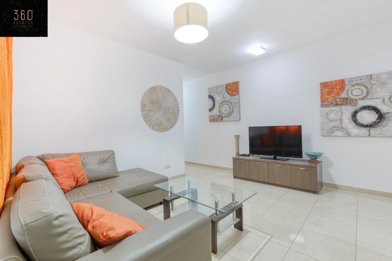 Charming Home Meters From The Seafront With Terrace By 360 Estates St. Paul's Bay Dış mekan fotoğraf